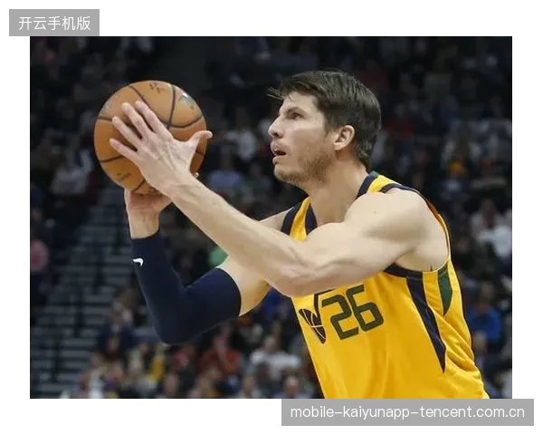 格兰·奥斯汀：从NBA球员到中国男篮的“传奇转身”——执教经历背后的智慧与坚持